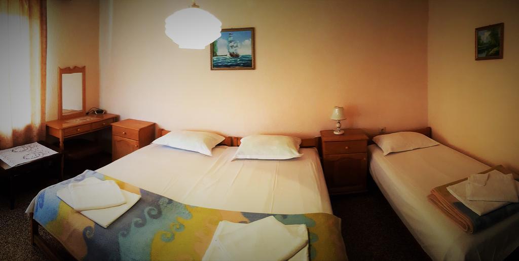 Atanasovi House Hotel Шкорпиловци Екстериор снимка