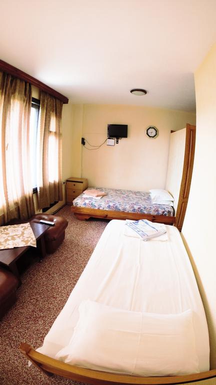 Atanasovi House Hotel Шкорпиловци Екстериор снимка