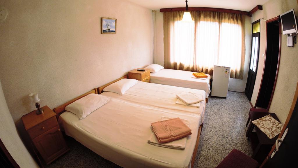 Atanasovi House Hotel Шкорпиловци Екстериор снимка