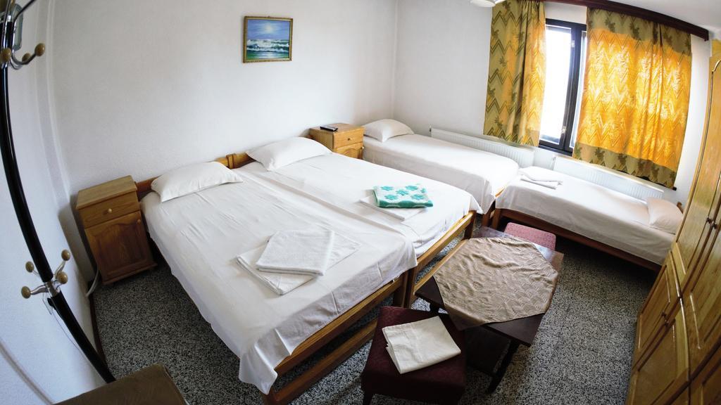Atanasovi House Hotel Шкорпиловци Екстериор снимка